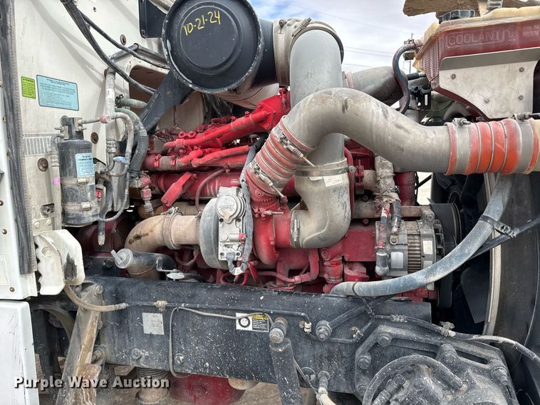 image for item EI4155 2011 Peterbilt 365 ready mix truck