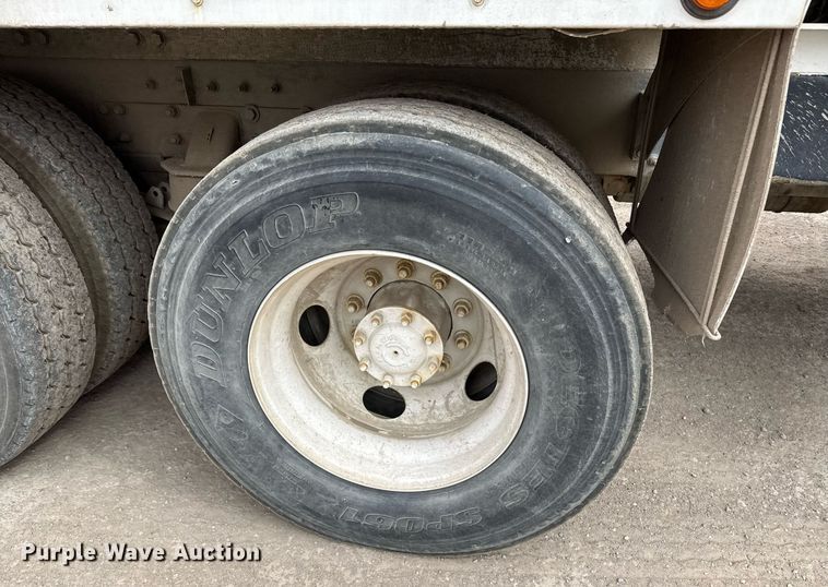 image for item EI4155 2011 Peterbilt 365 ready mix truck