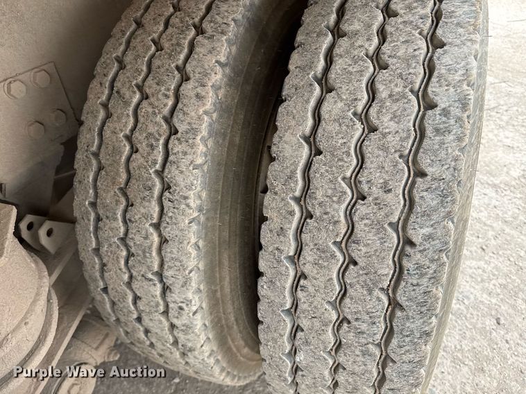 image for item EI4155 2011 Peterbilt 365 ready mix truck