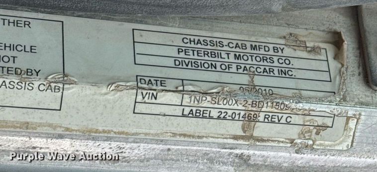 image for item EI4155 2011 Peterbilt 365 ready mix truck