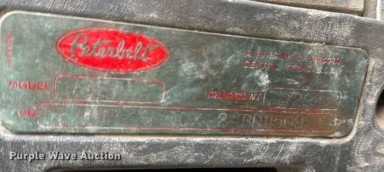 image for item EI4155 2011 Peterbilt 365 ready mix truck