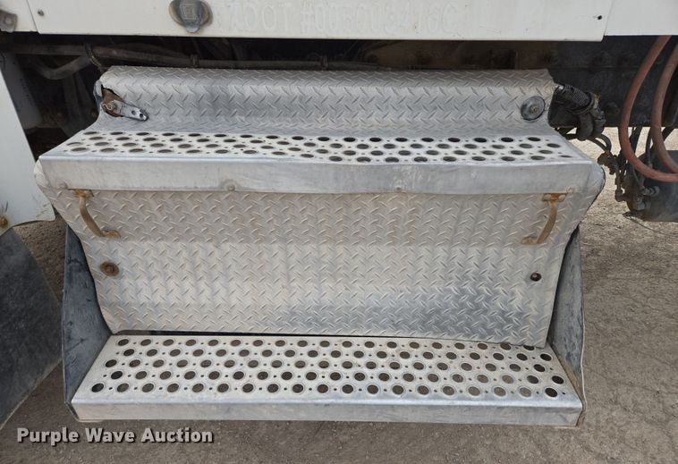 image for item EI4156 2008 Kenworth W900 ready mix truck