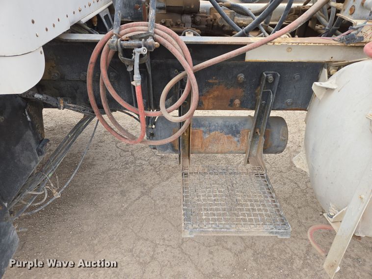 image for item EI4156 2008 Kenworth W900 ready mix truck