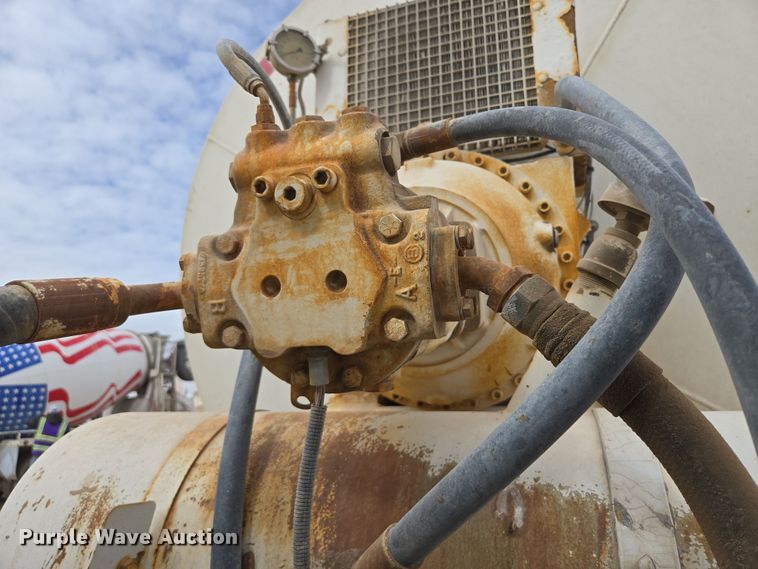 image for item EI4156 2008 Kenworth W900 ready mix truck