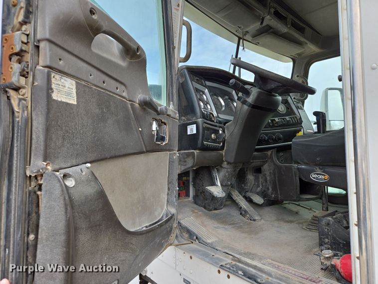 image for item EI4156 2008 Kenworth W900 ready mix truck