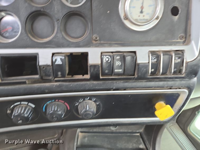 image for item EI4156 2008 Kenworth W900 ready mix truck