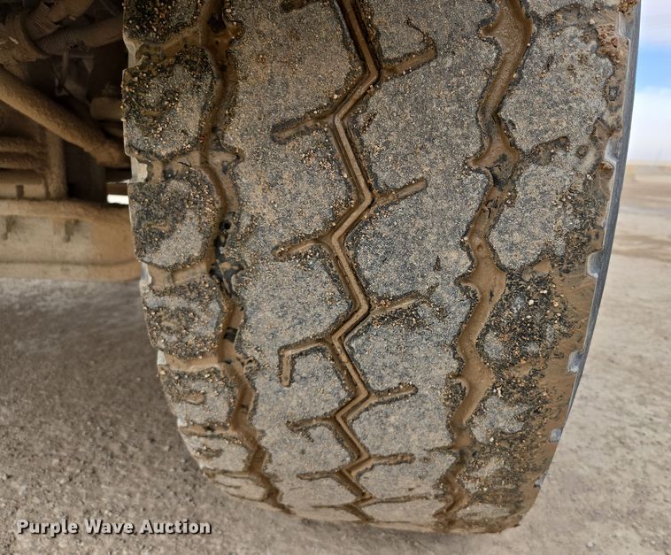 image for item EI4156 2008 Kenworth W900 ready mix truck