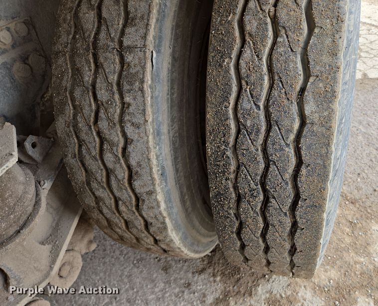 image for item EI4156 2008 Kenworth W900 ready mix truck