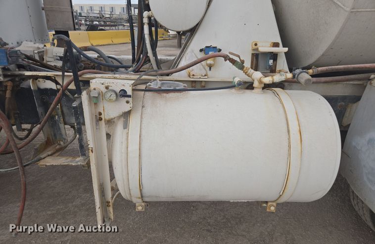 image for item EI4157 2007 Kenworth W900 ready mix truck