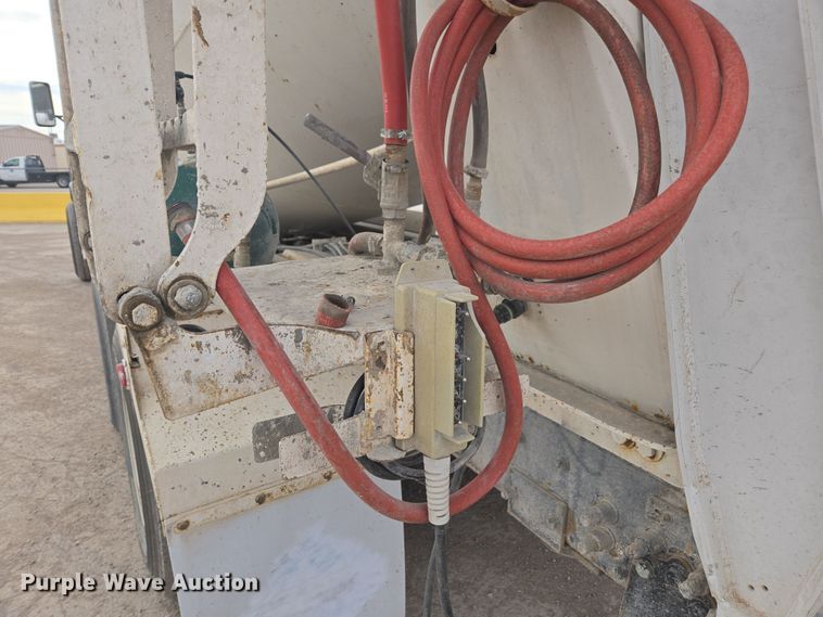 image for item EI4157 2007 Kenworth W900 ready mix truck