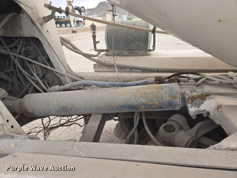 image for item EI4157 2007 Kenworth W900 ready mix truck