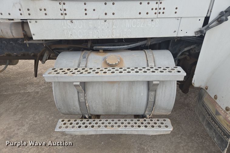 image for item EI4157 2007 Kenworth W900 ready mix truck