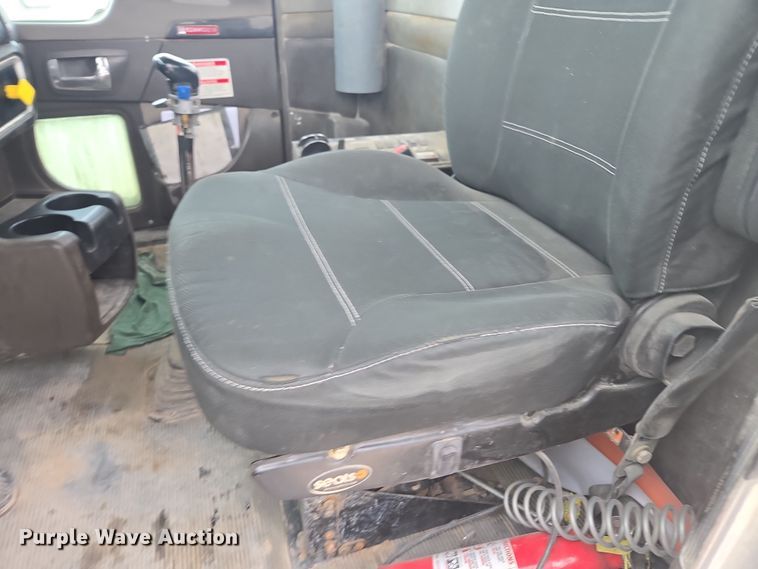 image for item EI4157 2007 Kenworth W900 ready mix truck