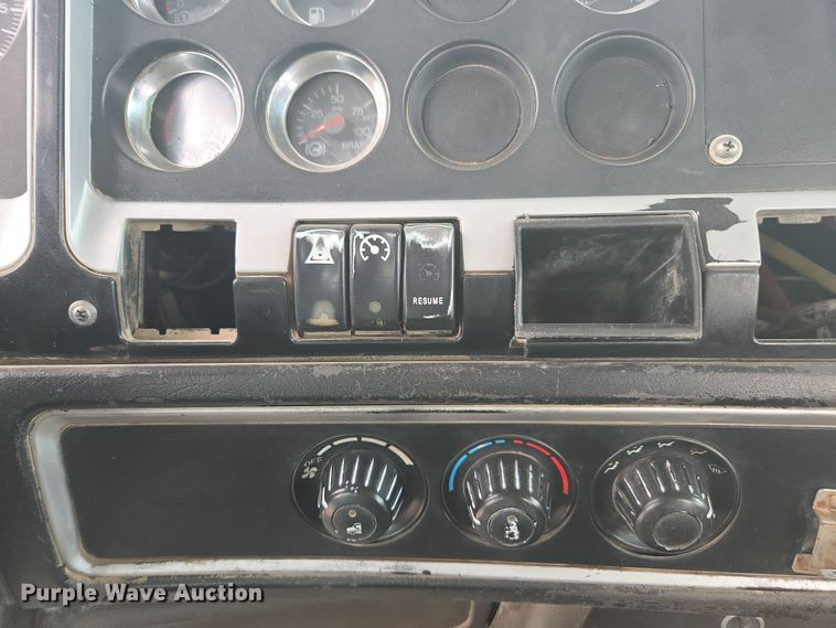 image for item EI4157 2007 Kenworth W900 ready mix truck