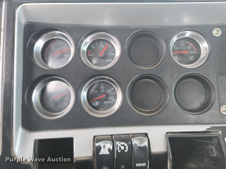 image for item EI4157 2007 Kenworth W900 ready mix truck