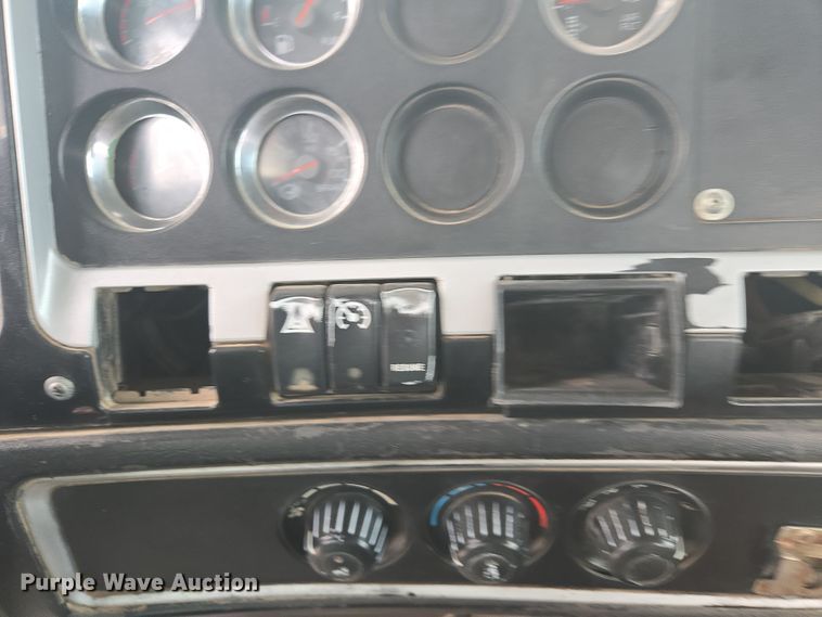 image for item EI4157 2007 Kenworth W900 ready mix truck