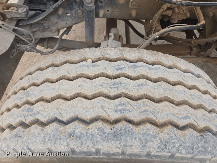 image for item EI4157 2007 Kenworth W900 ready mix truck