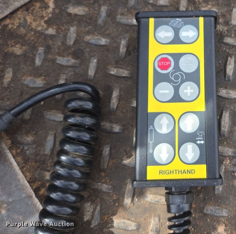 image for item EI4162 2020 Carlson CP85 paver