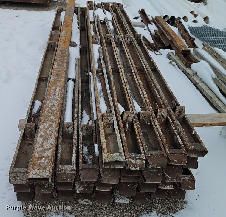 image for item EI8830 Concrete forms