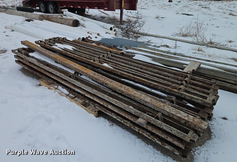 image for item EI8830 Concrete forms