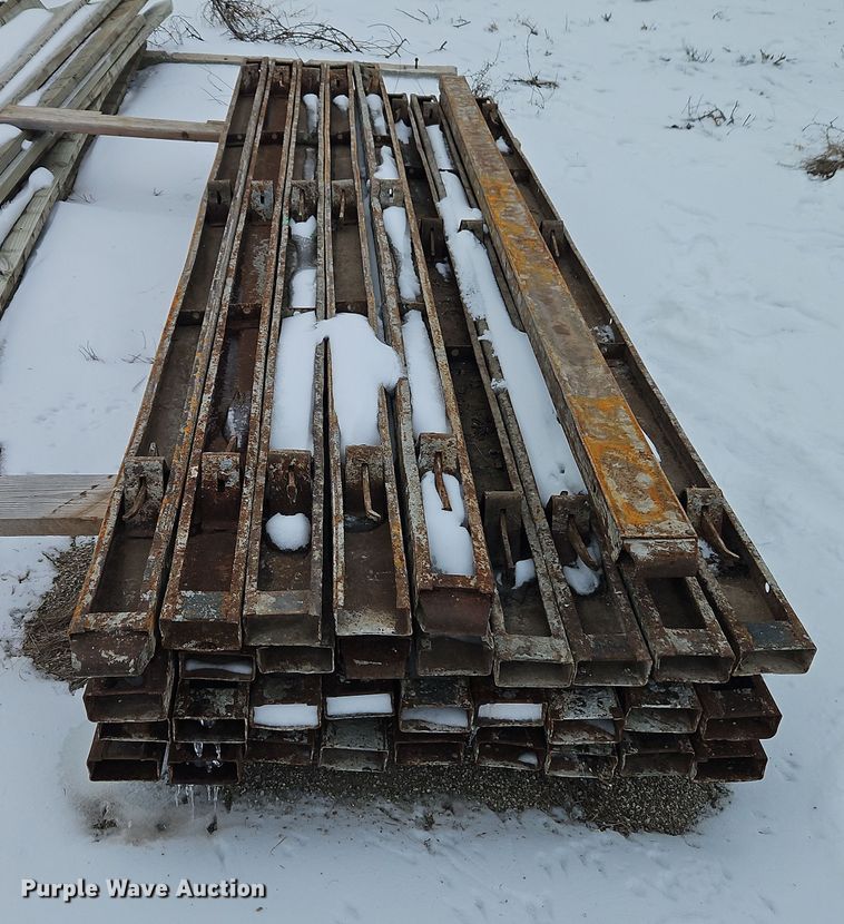 image for item EI8830 Concrete forms