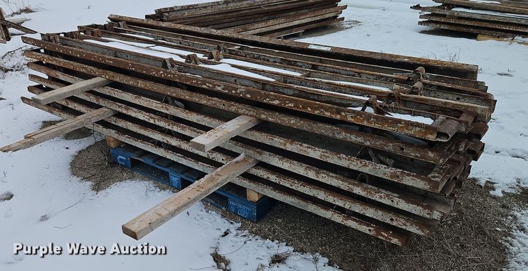 image for item EI8830 Concrete forms