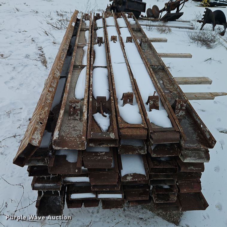 image for item EI8830 Concrete forms