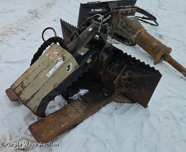 image for item EI8831 Daniels Manufacturing The Beak skid steer grapple