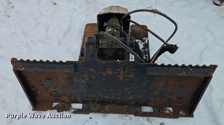 image for item EI8831 Daniels Manufacturing The Beak skid steer grapple