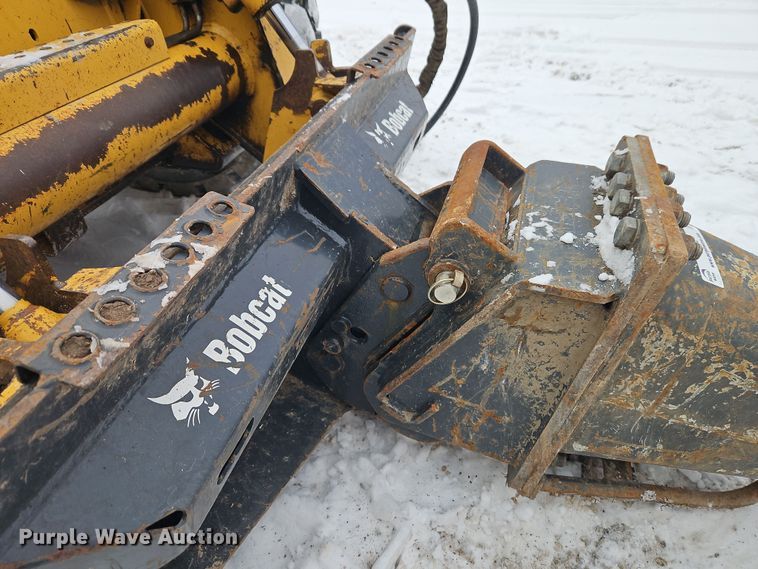 image for item EI8832 Bobcat HB 980 skid steer breaker