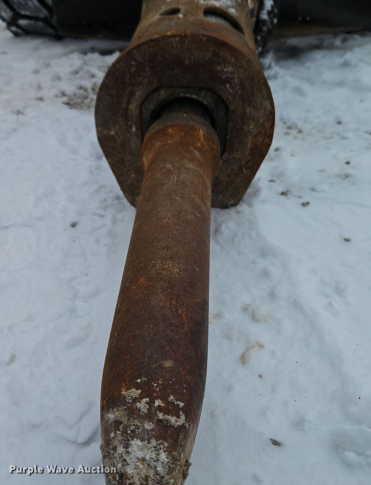 image for item EI8832 Bobcat HB 980 skid steer breaker