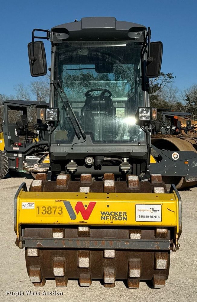 image for item EJ3390 2018 Wacker Neuson RC50P single drum vibratory roller