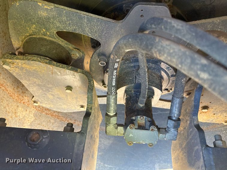 image for item EJ3390 2018 Wacker Neuson RC50P single drum vibratory roller