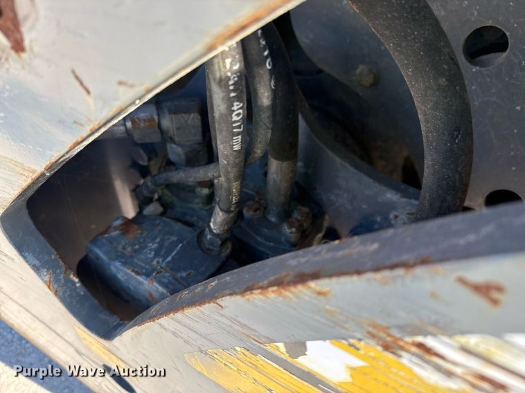 image for item EJ3390 2018 Wacker Neuson RC50P single drum vibratory roller