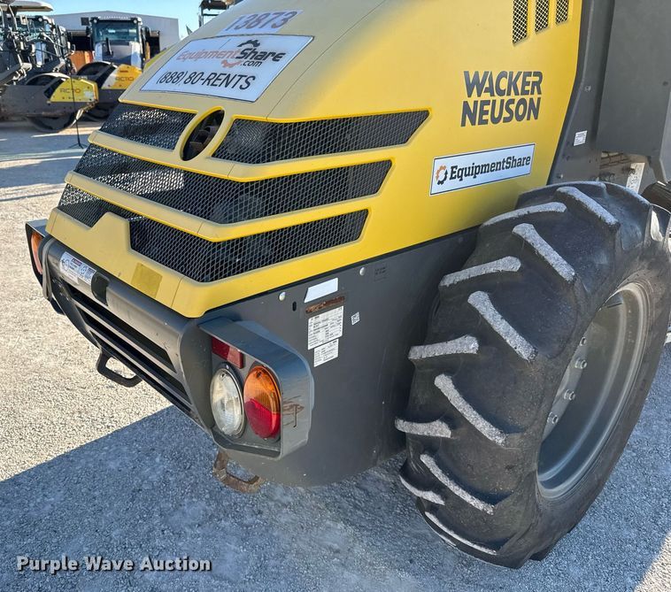 image for item EJ3390 2018 Wacker Neuson RC50P single drum vibratory roller