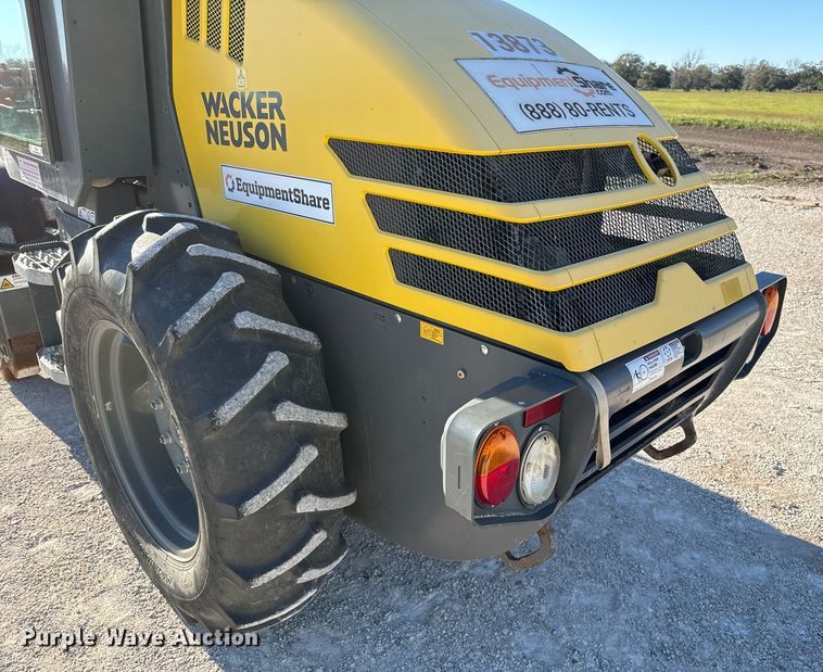 image for item EJ3390 2018 Wacker Neuson RC50P single drum vibratory roller