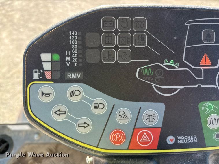 image for item EJ3390 2018 Wacker Neuson RC50P single drum vibratory roller