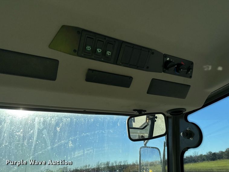 image for item EJ3390 2018 Wacker Neuson RC50P single drum vibratory roller