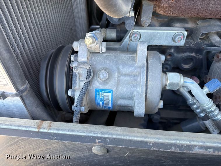 image for item EJ3390 2018 Wacker Neuson RC50P single drum vibratory roller