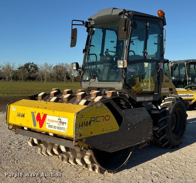 image for item EJ3400 2018 Wacker Neuson RC70P single drum vibratory roller