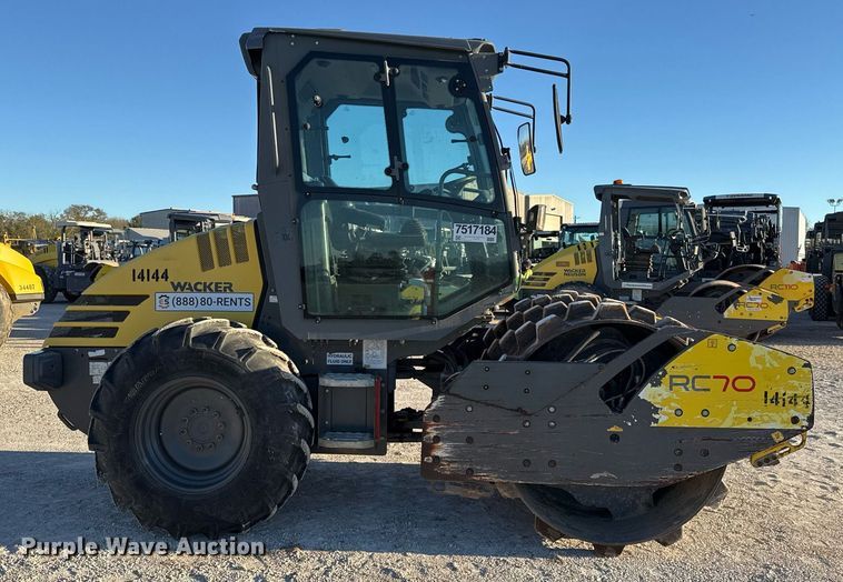 image for item EJ3400 2018 Wacker Neuson RC70P single drum vibratory roller