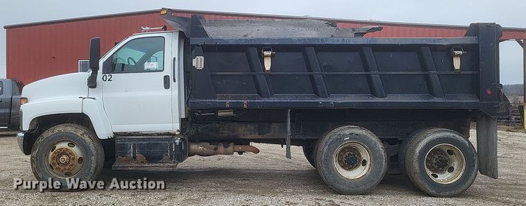 image for item EJ5367 2003 Chevrolet C8500 dump truck