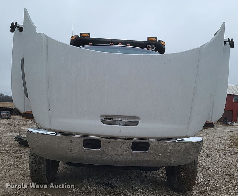 image for item EJ5367 2003 Chevrolet C8500 dump truck