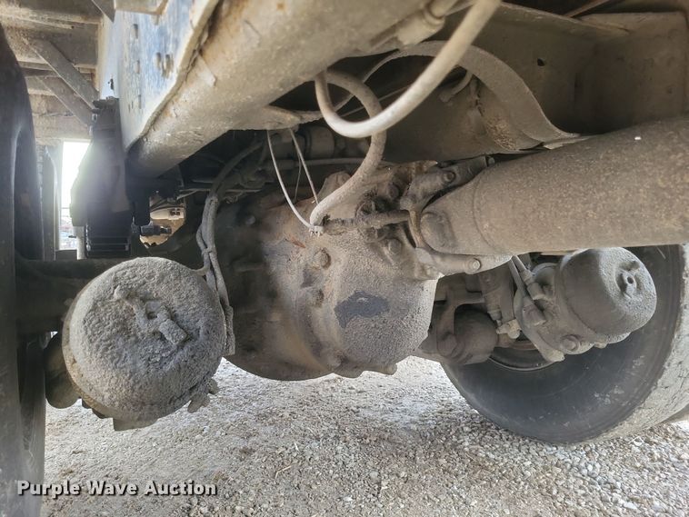 image for item EJ5367 2003 Chevrolet C8500 dump truck