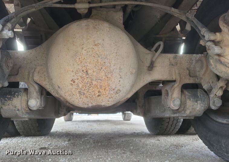 image for item EJ5367 2003 Chevrolet C8500 dump truck