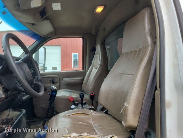 image for item EJ5367 2003 Chevrolet C8500 dump truck