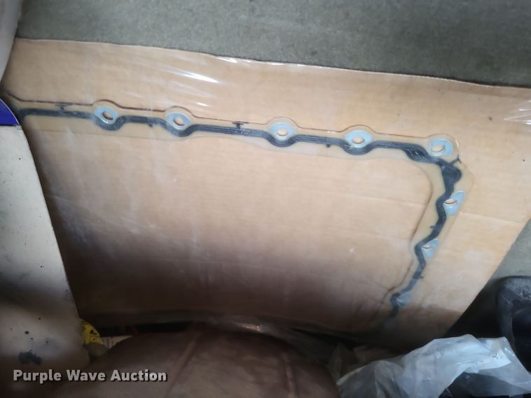 image for item EJ5367 2003 Chevrolet C8500 dump truck