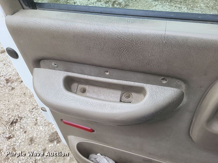 image for item EJ5367 2003 Chevrolet C8500 dump truck