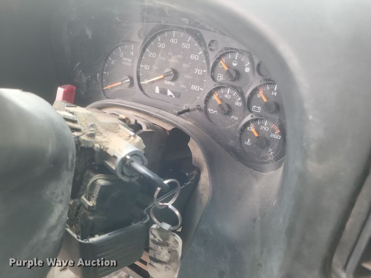 image for item EJ5367 2003 Chevrolet C8500 dump truck