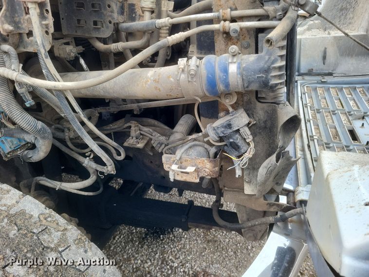 image for item EJ5367 2003 Chevrolet C8500 dump truck